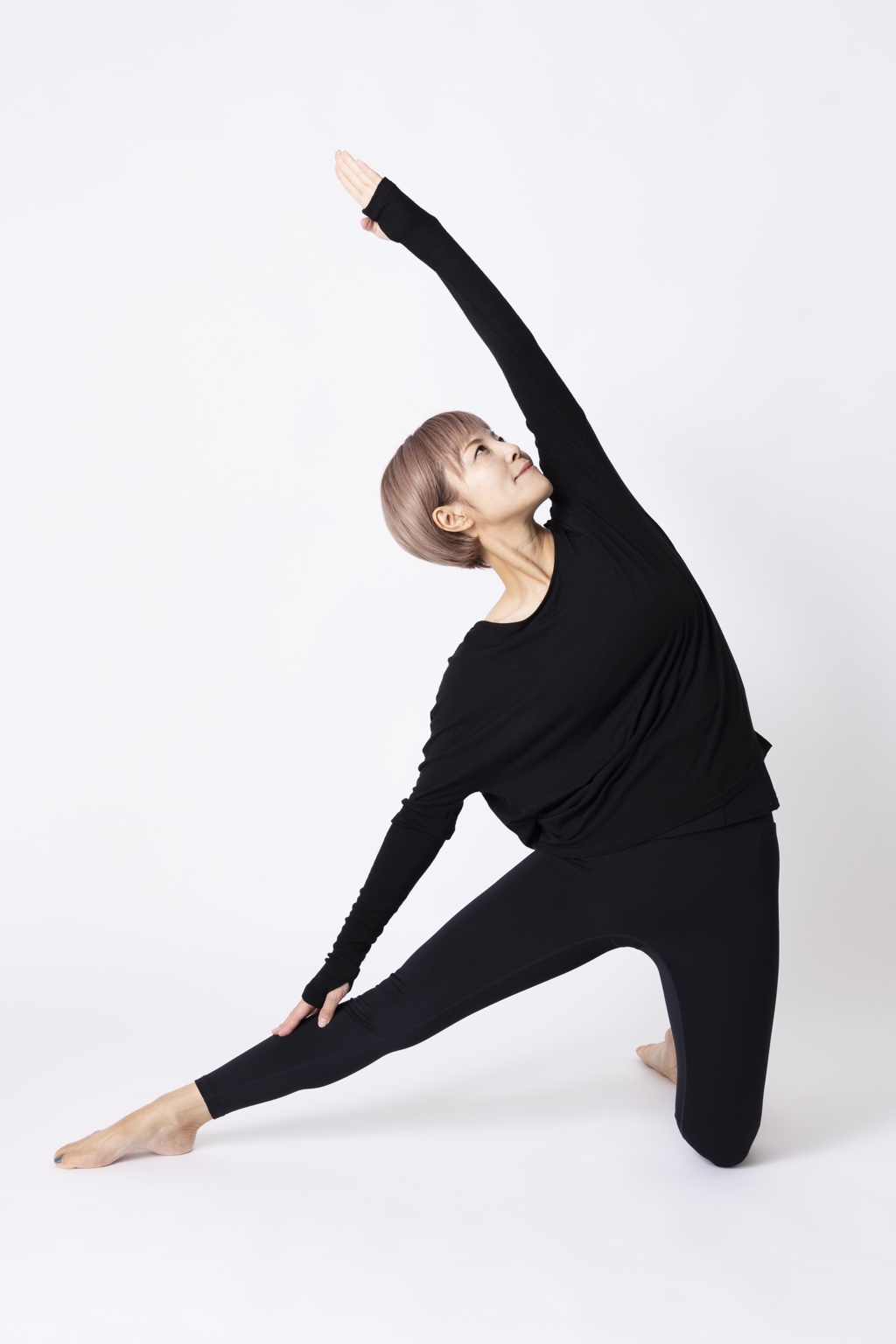 身体をしなやかに動かす吉田千尋